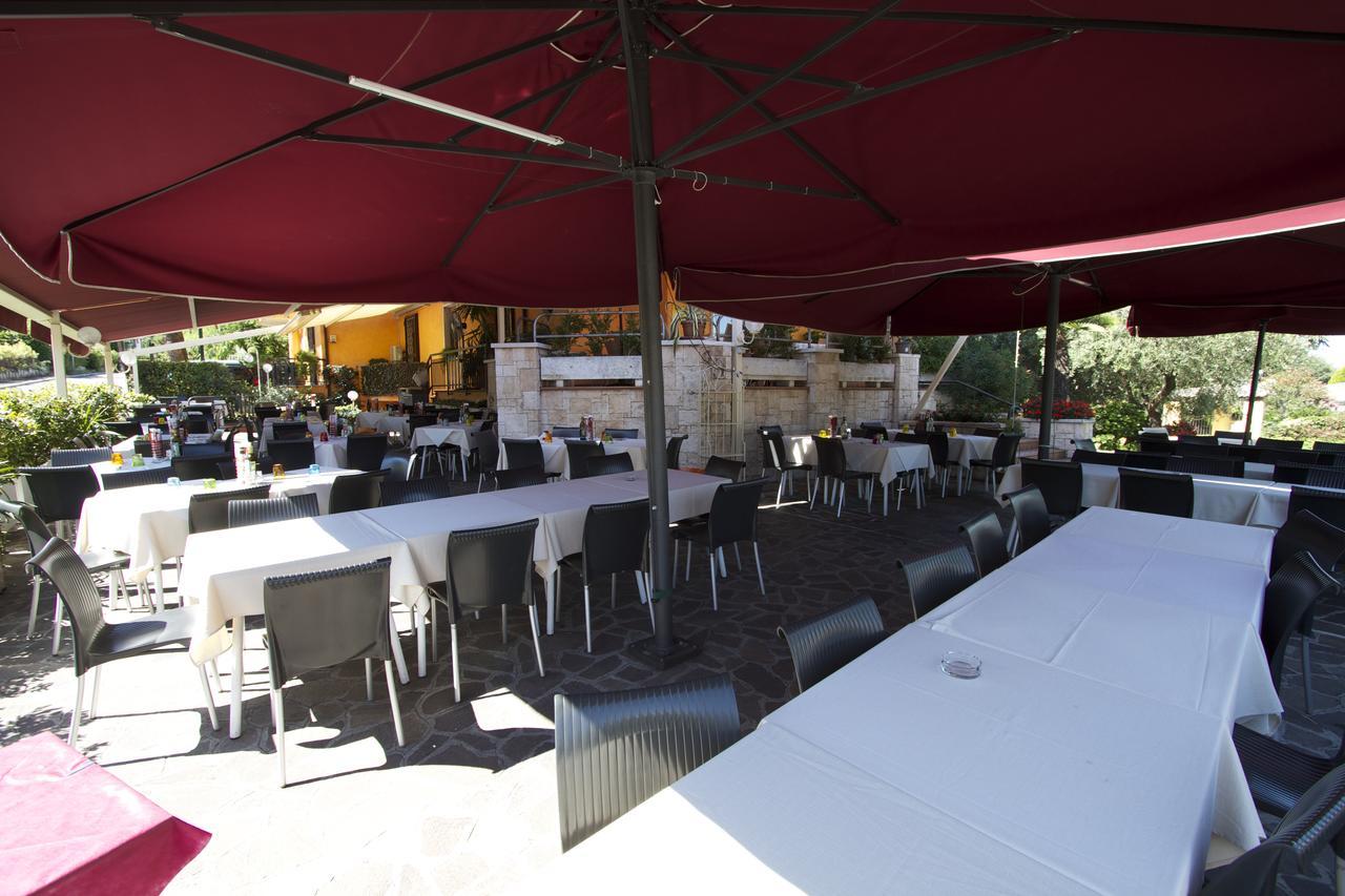 Albergo Tavernetta Castelnuovo del Garda Exterior foto